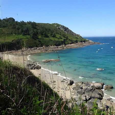 Entre Terre Et Mer Locquirec Exterior foto